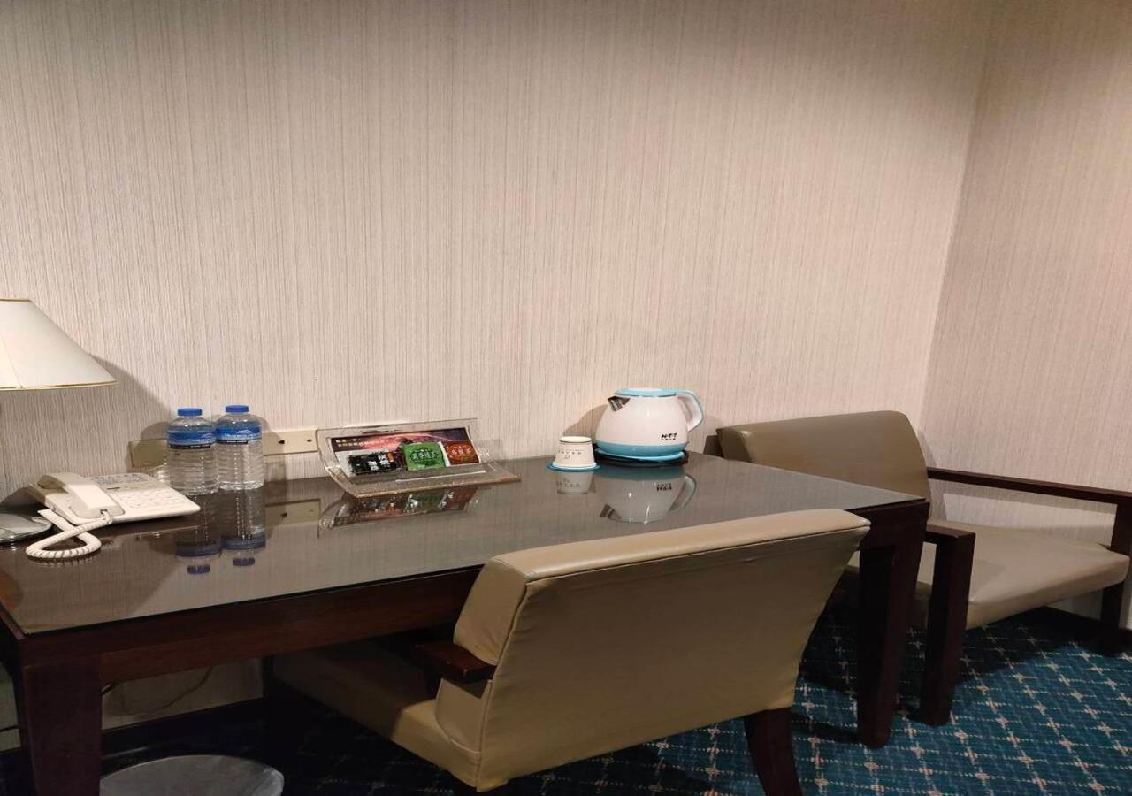 Champion Hotel Тайбэй Экстерьер фото