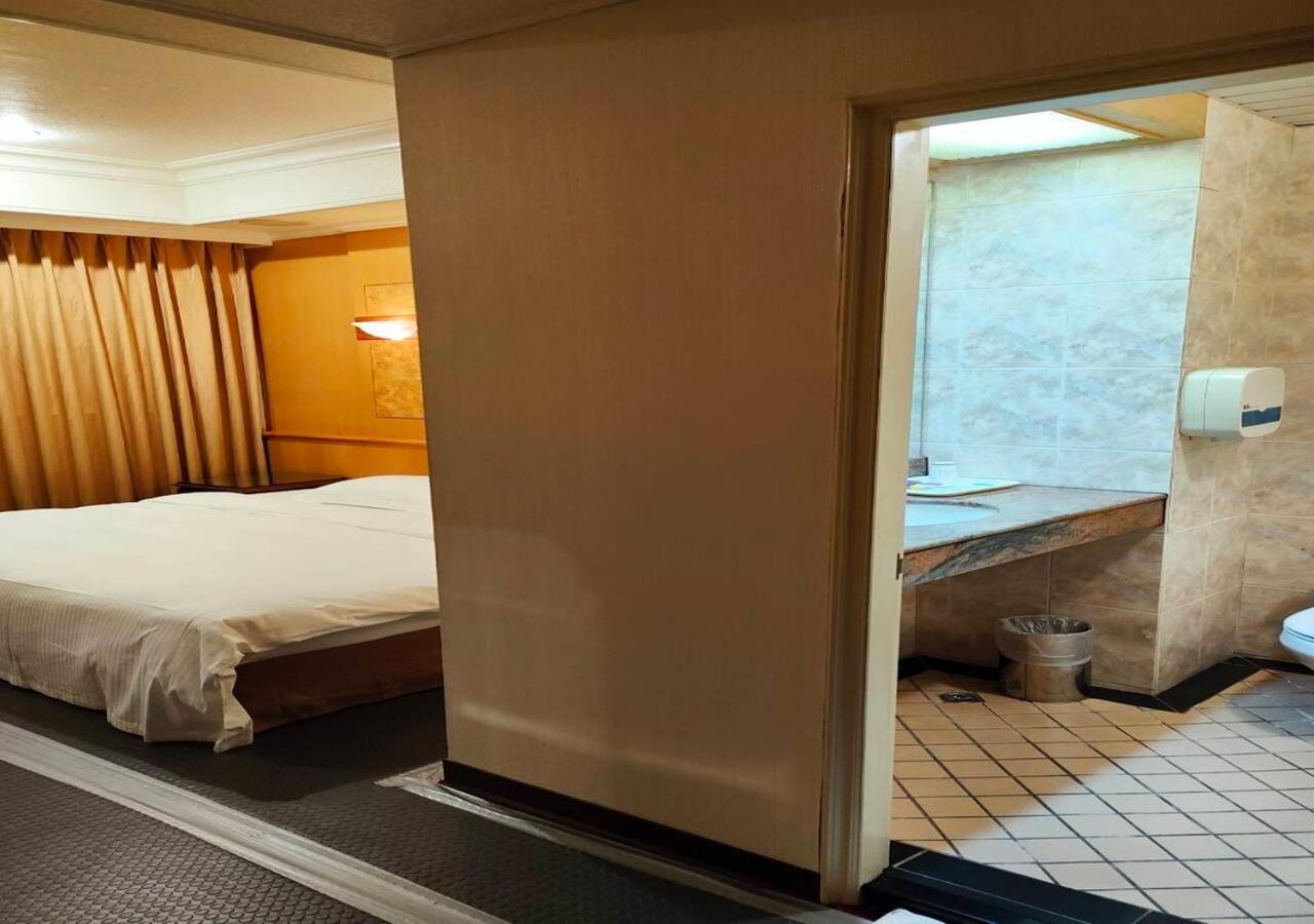 Champion Hotel Тайбэй Экстерьер фото