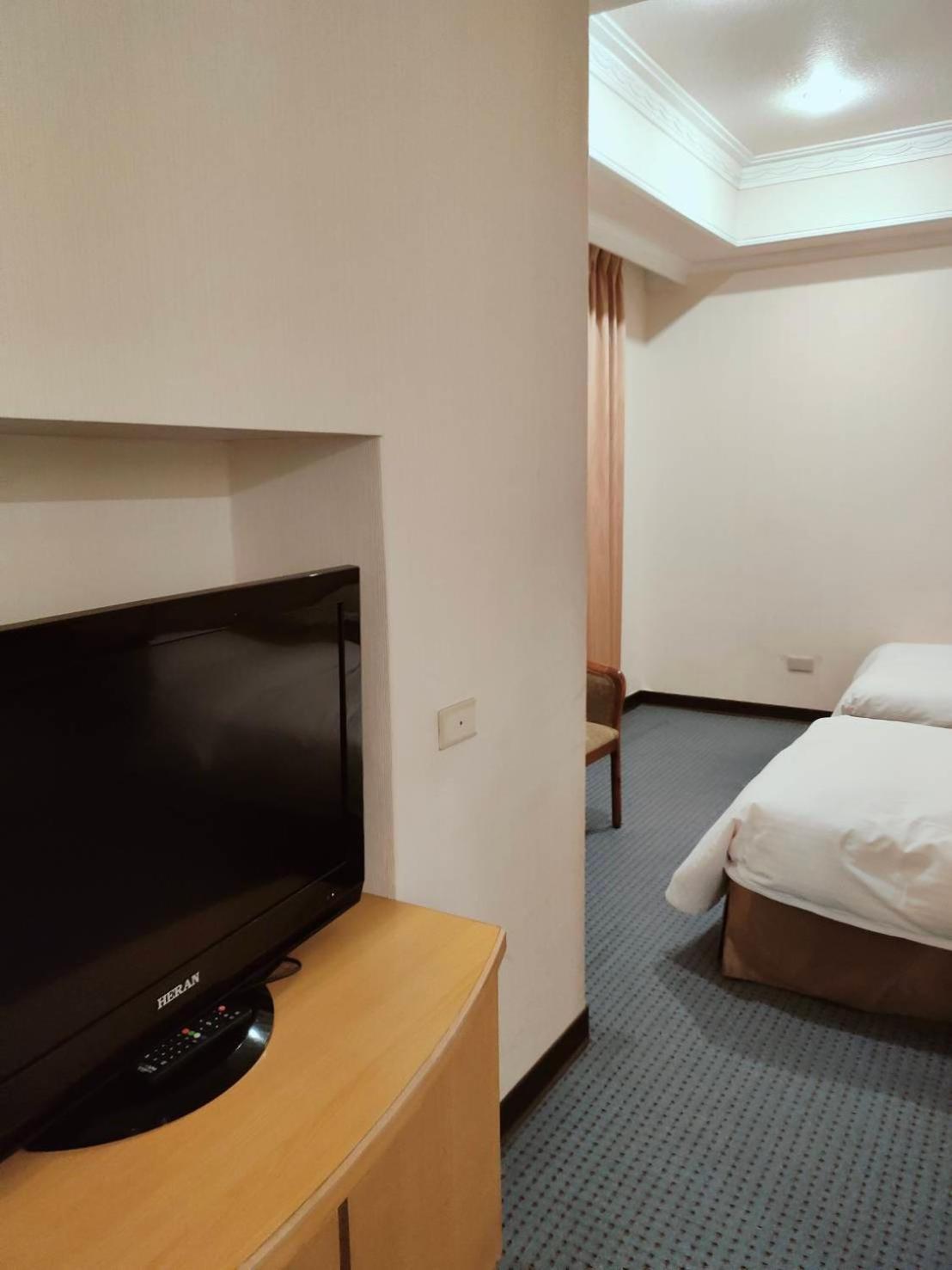 Champion Hotel Тайбэй Экстерьер фото