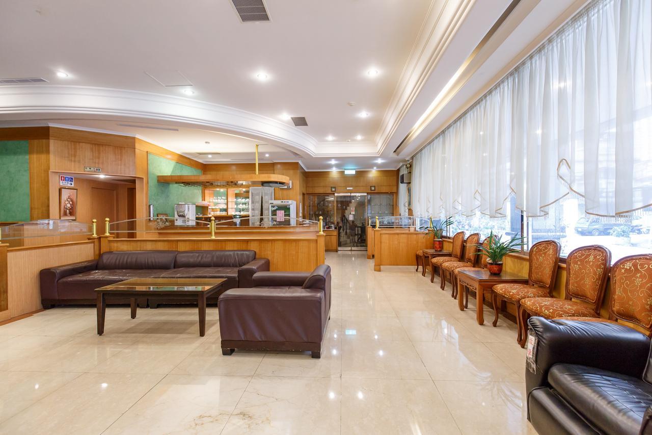 Champion Hotel Тайбэй Экстерьер фото